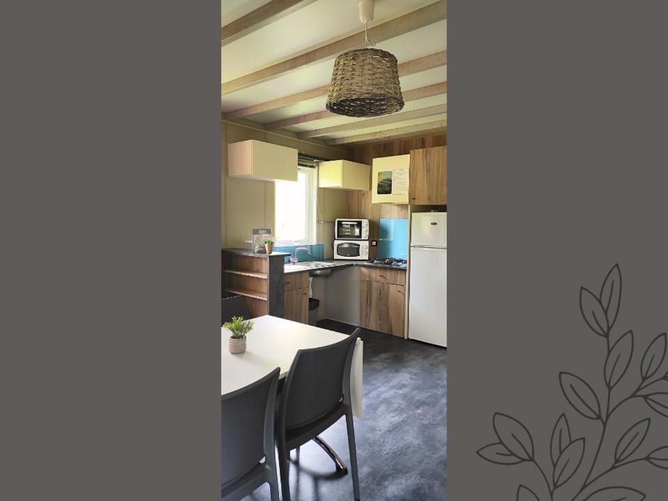 Hotel De Plein Air Le Chanset Ceyrat Room photo